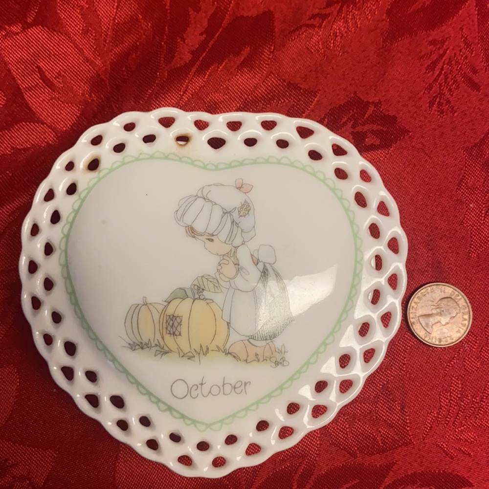 October dish*tissue box cover+❄️ ornament 3.5x2”👗 - Picture 16 of 16